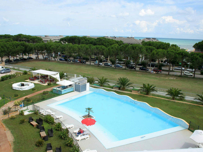 Elena Club Resort Silvi Marina Eksteriør billede